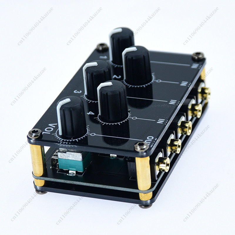 Dwukanałowy mikser audio na ży – Audio Music Mixer recenzja i cena